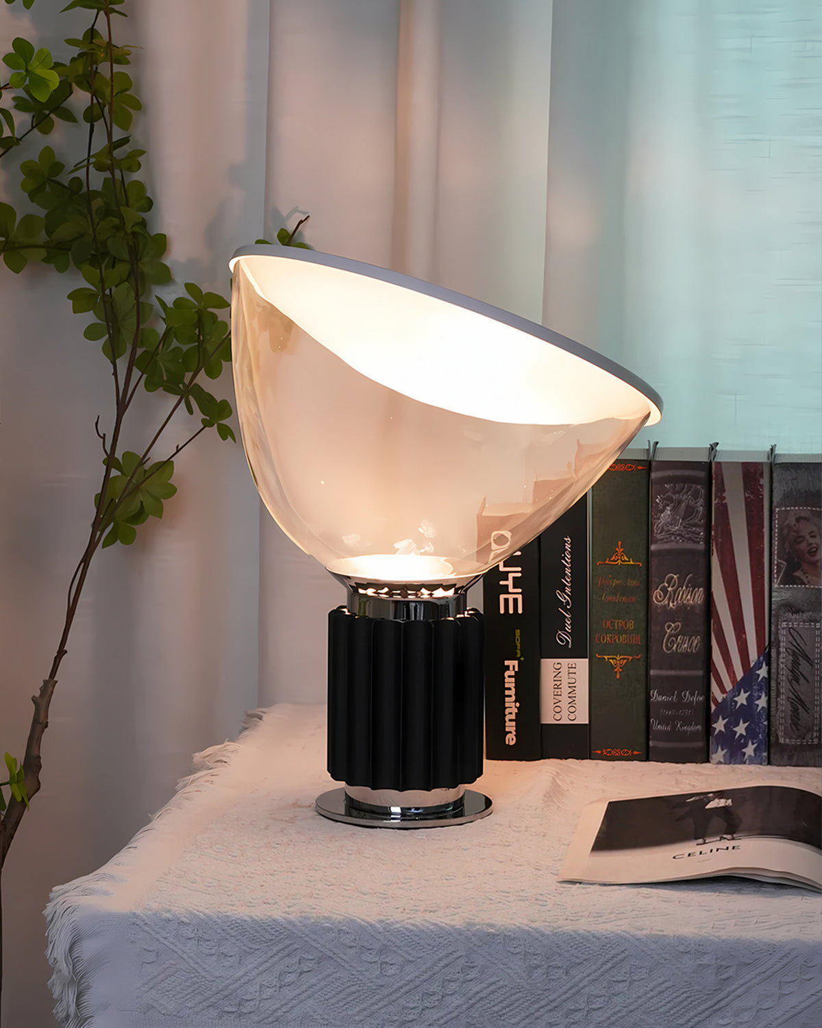 Schwarze Tischlampe
