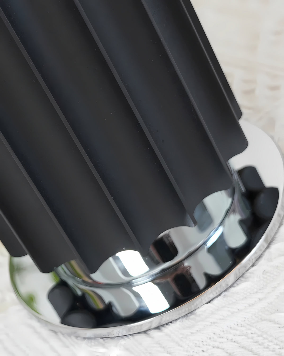 Schwarze Tischlampe