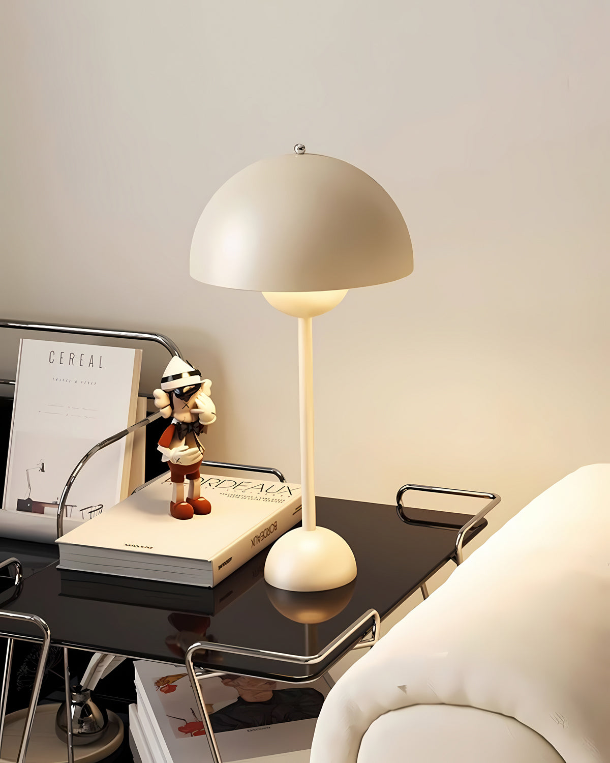Flower Bud Table Lamp
