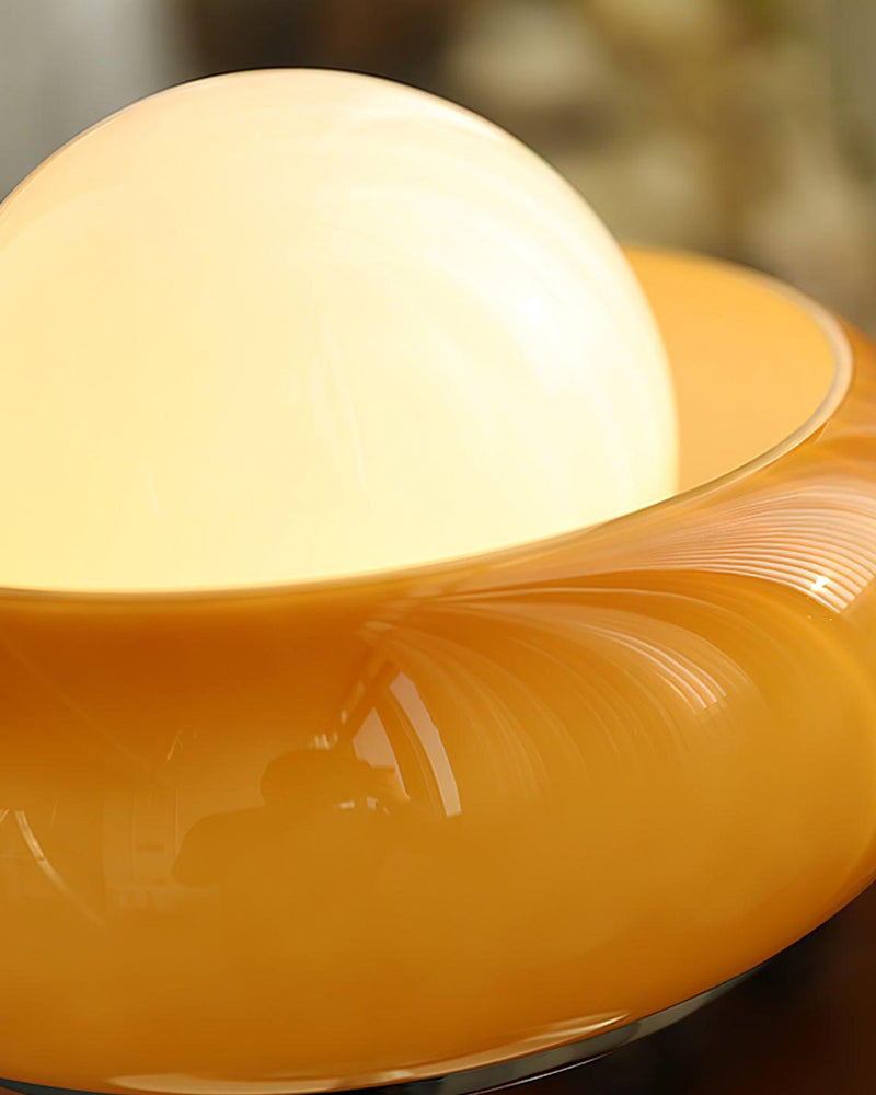 orange Stehlampe