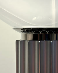 Schwarze Tischlampe