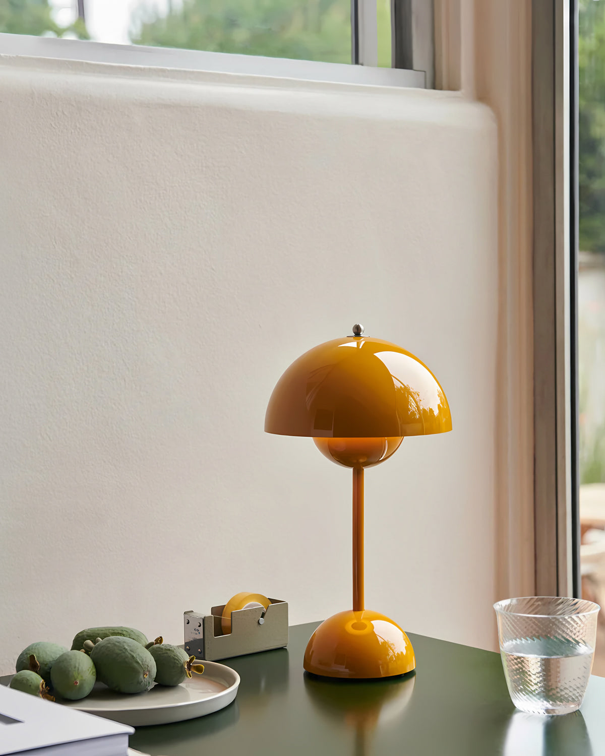 Flower Bud Table Lamp