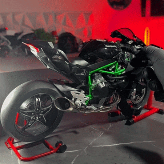 1:6 Kawasak Ninja H2R - With Smoke